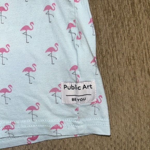 White and Pink Short Sleeve Tee with Subtle Pattern - Picture 3 of 4